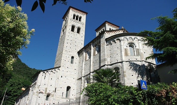 Basílica di Sant'Abbondio Foto